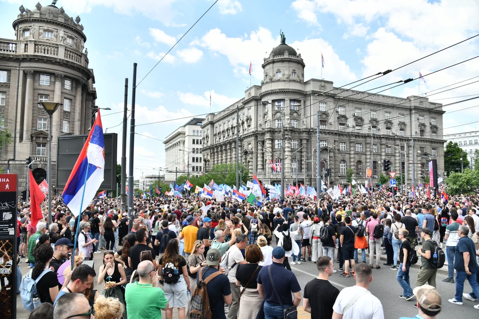 Beograd protestna šetnja