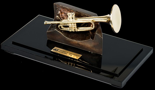 GODUM Statueta- PROMO Transparent. jpg