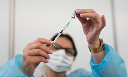 Premier Morawiecki: dopuścimy szczepienia dzieci poniżej 12 lat