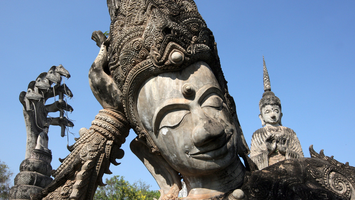 THAILAND CEMENT SCULPTURE PARK