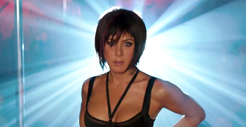 Jennifer Aniston jako brunetka