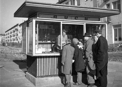 QUIZ nostalgiczny. Życie codzienne czasów PRL. Na ilu z 18 pytań polegniesz?