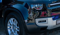 Terenówki za milion złotych. Straż Ochrony Kolei ma nowe samochody