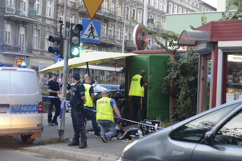 Zaatakował sprzedawczynię nożem. Policja zatrzymała nożownika