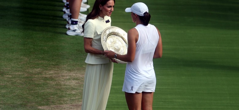 Iga Świątek mistrzynią Wimbledonu. Trofeum odebrała z rąk Księżnej Walii [FOTO]