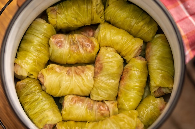 Pravo kuvanje sarme dešava se kasnije u šerpi