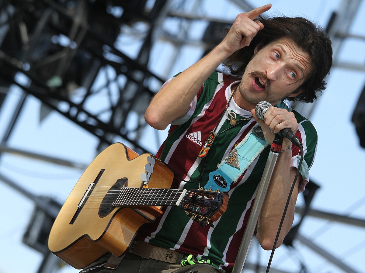 Gogol Bordello nie w parku, a w Stodole