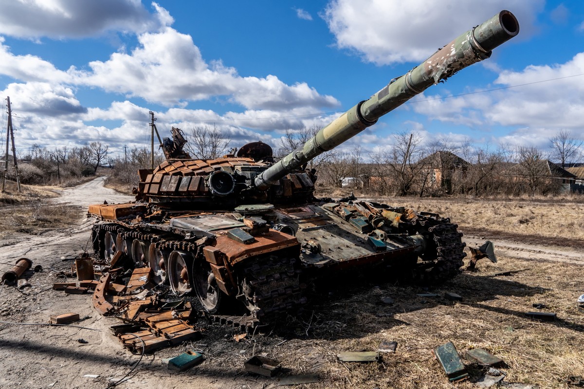 Spalony rosyjski czołg T-72