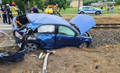 Wjechała audi pod szynobus. 'Myślała, że maszynista ją przepuszcza'