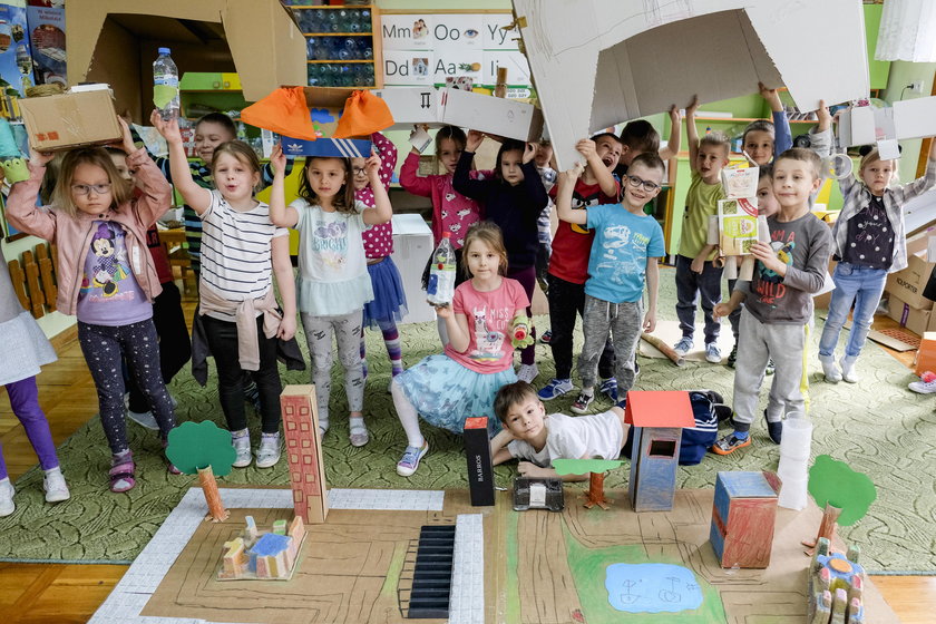 Przedszkolaki zrobiły własne, ekologiczne zabawki!
