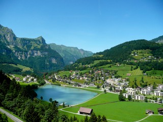 Szwajcarzy odrzucili bezwarunkowy dochód podstawowy. To dopiero początek dyskusji