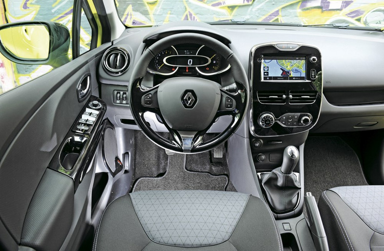 Renault Clio, kokpit