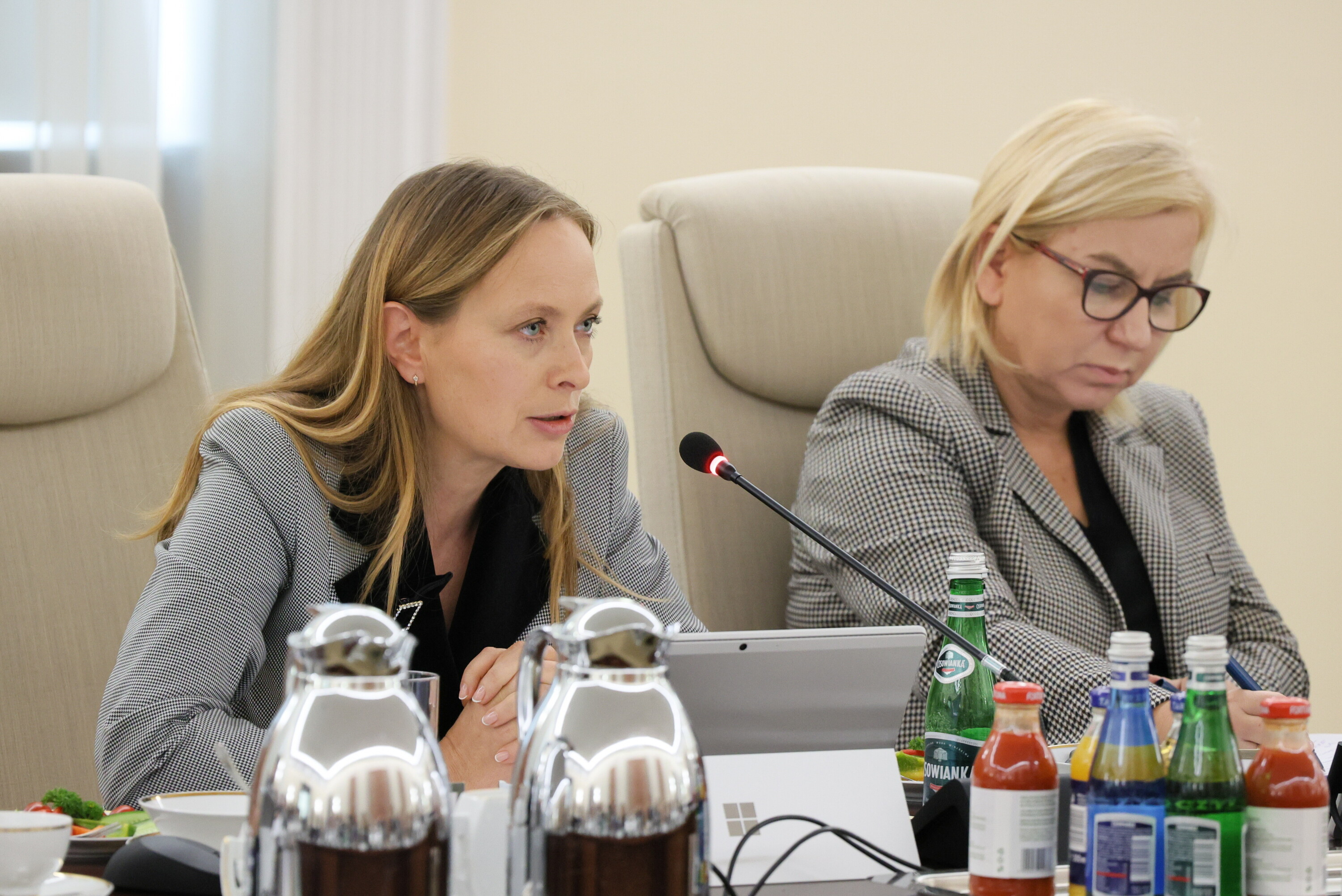 18 parlamentarzystów odchodzi z Polski 2050 - partia balansuje na granicy przetrwania