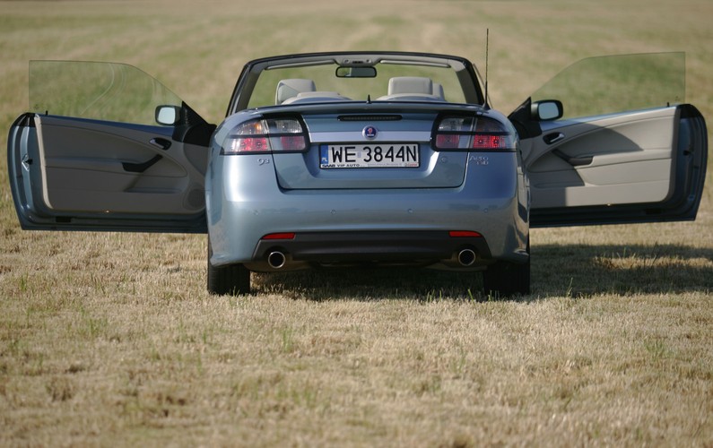 Nie potrzebuje hangaru, chociaż na pasie startowym wygląda równie groźnie co myśliwiec