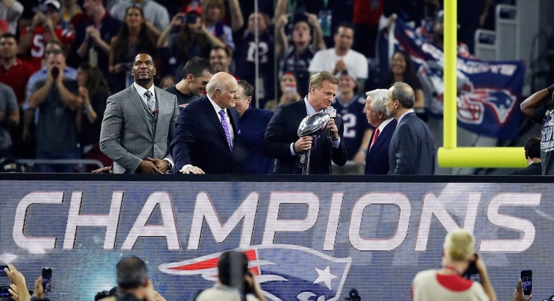 Roger Goodell Robert Kraft