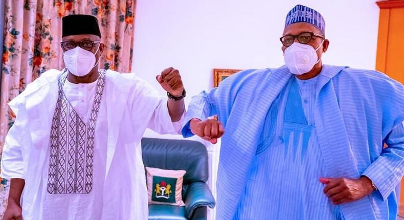 Niger State governor, Abubakar Sani Bello (left), says the Federal Government, led by President Muhammadu Buhari (right), should do more [Twitter/@NigerGov]