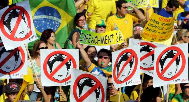 Brazil protesters keep pressure on President Rousseff