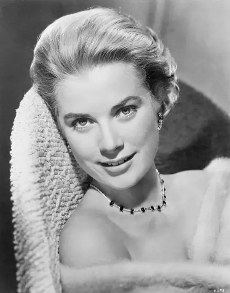 Grace Kelly, 1955 / Bettmann / GettyImages 