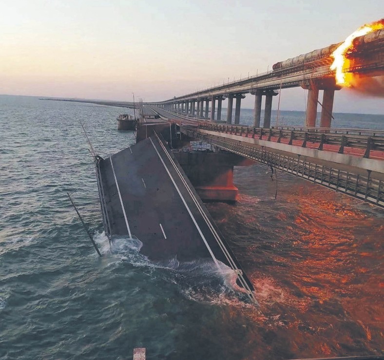 Kreml twierdzi, że uderzenie w miasta ukraińskie to odpowiedź na uszkodzenie mostu Krymskiego