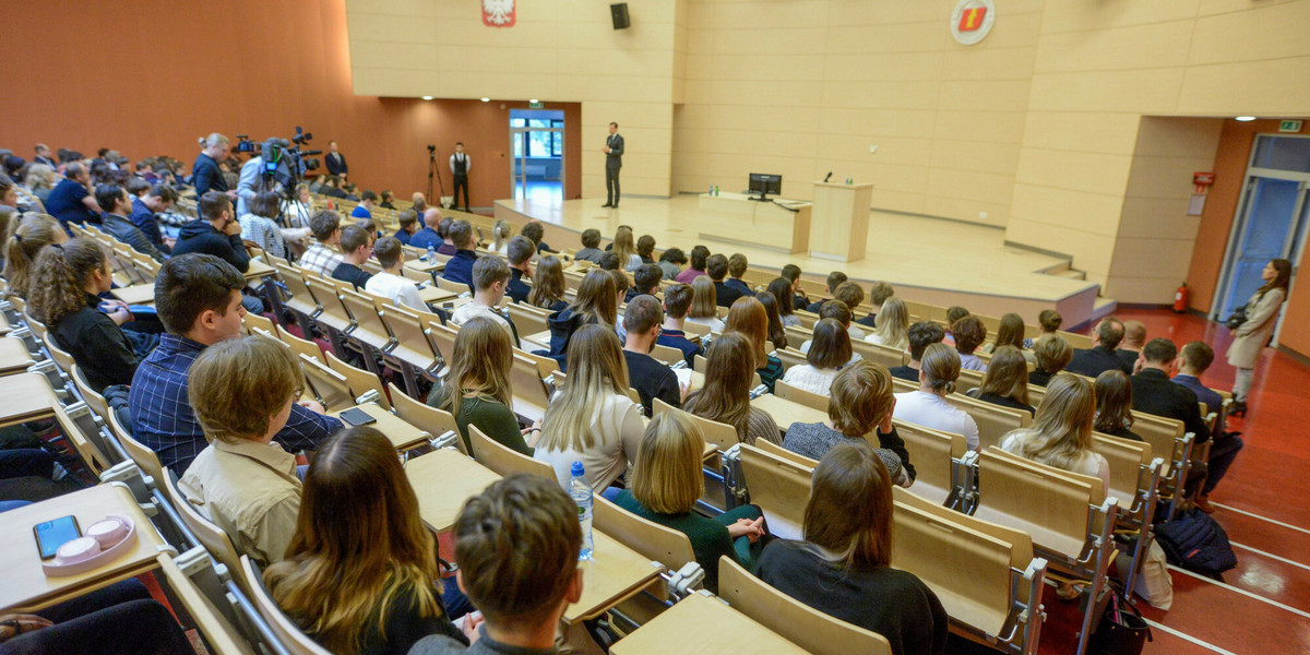 Uniwersytet Jagielloński i Uniwersytet Warszawski zajęły ex aequo pierwsze miejsce w XXIV Rankingu Szkół Wyższych Perspektywy 2023.