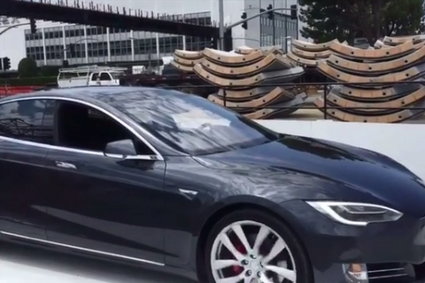 Elon Musk pokazał pierwszą działającą windę dla samochodów od The Boring Company