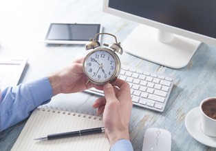 4-dniowy tydzień pracy. Firmy i pracownicy zabrali głos [SONDAŻ]