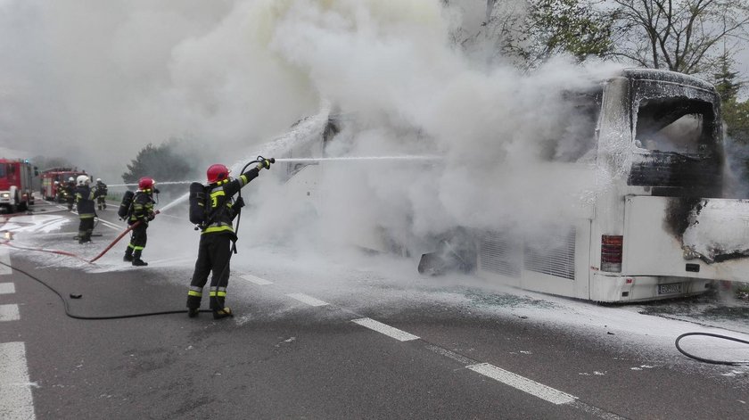 Na trasie Lublin-Zamość kompletnie spłonął autokar wycieczkowy