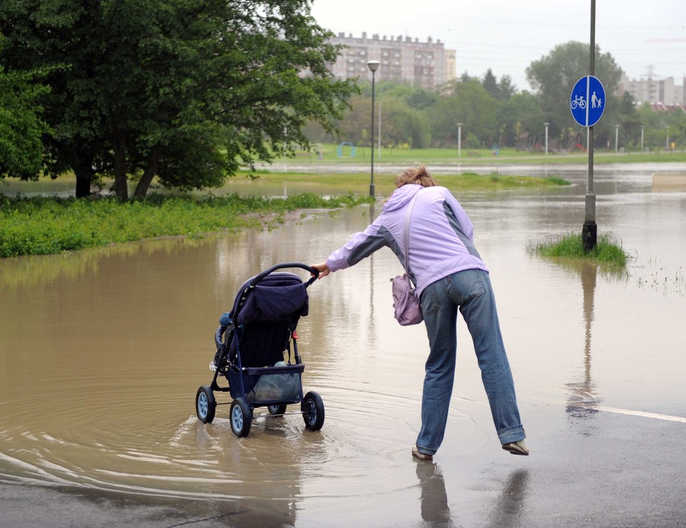 RZESZÓW OPADY DESZCZU POWÓDŹ