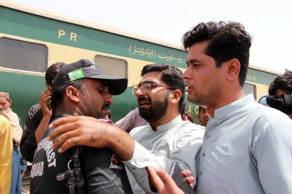 Sudar vozova u Pakistanu