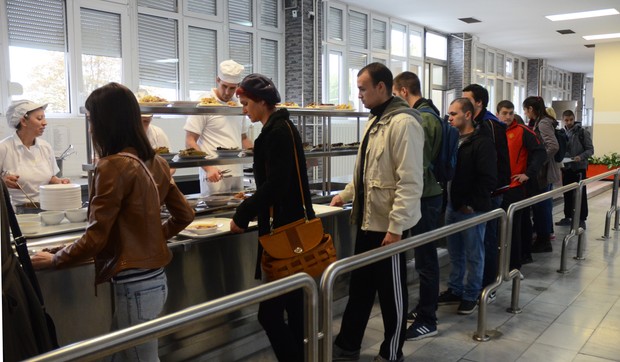 Studenti Karaburma 290915 RAS foto Ana Paunkovic09