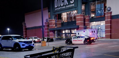 W amerykańskim centrum handlowym polała się krew. Zginęły cztery osoby [ZDJĘCIA]