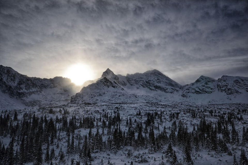 Polska - mroźne Tatry na rakietach