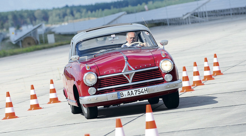 Borgward Hansa 2400 kontra Tatra 603-2 - nietypowa klasa wyższa