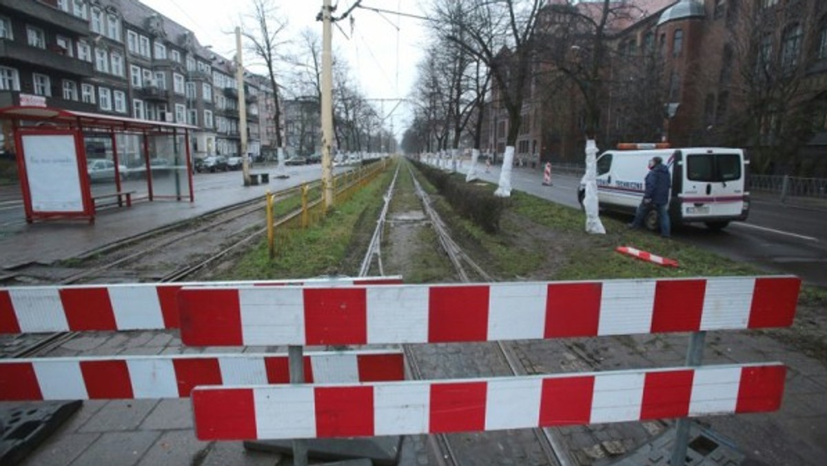 Z redakcją mmszczecin.pl skontaktowali się internauci, którzy chcą żeby linia zastępcza 812 z pl. Szarych Szeregów do pl. Rodła. Co na to Zarząd Dróg i Transportu Miejskiego w Szczecinie?