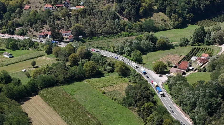 Saobraćajni kolaps svakodnevica u Ovčarsko-kablarskoj klisuri