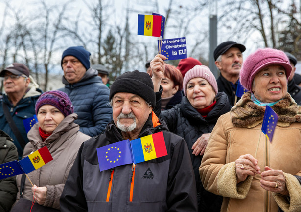 Wiec poparcia na rzecz członkostwa w Unii Europejskiej w stolicy Mołdawii, Kiszyniowie