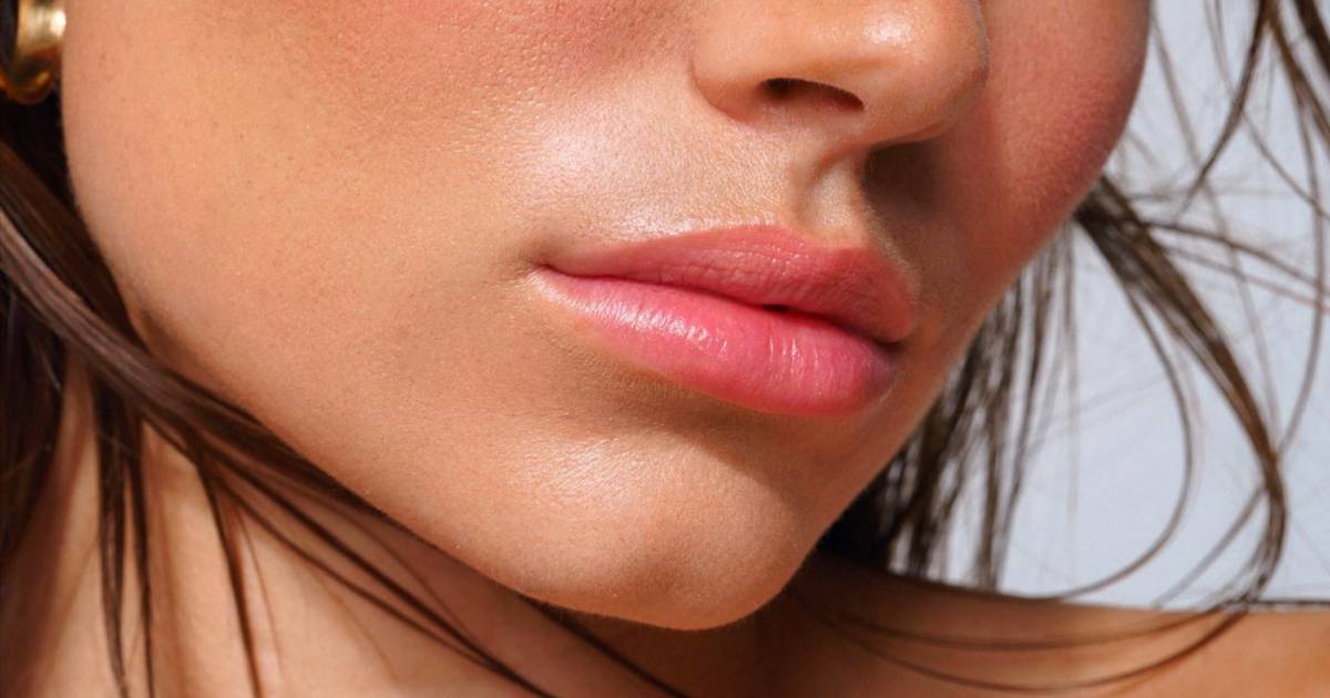 Kultowy krem BB zapewnia makijaż bez makijażu i wciąż idealną skórę po 8h w pracy i na uczelni