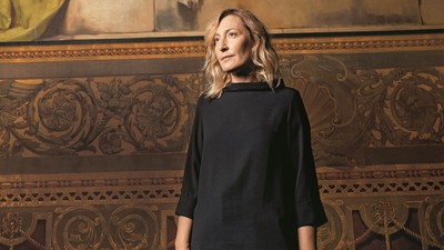 Maja Kleczewska - reżyserka teatralna. „Dziady w Teatrze im. Juliusza Słowackiego w jej reżyserii były wydarzeniem artystycznym i politycznym. Otrzymała za nie m.in. O!Lśnienia Nagrodę Onetu i Miasta Krakowa.  W 2017 r. otrzymała Srebrnego Lwa na Biennale w Wenecji za innowacje teatralne.