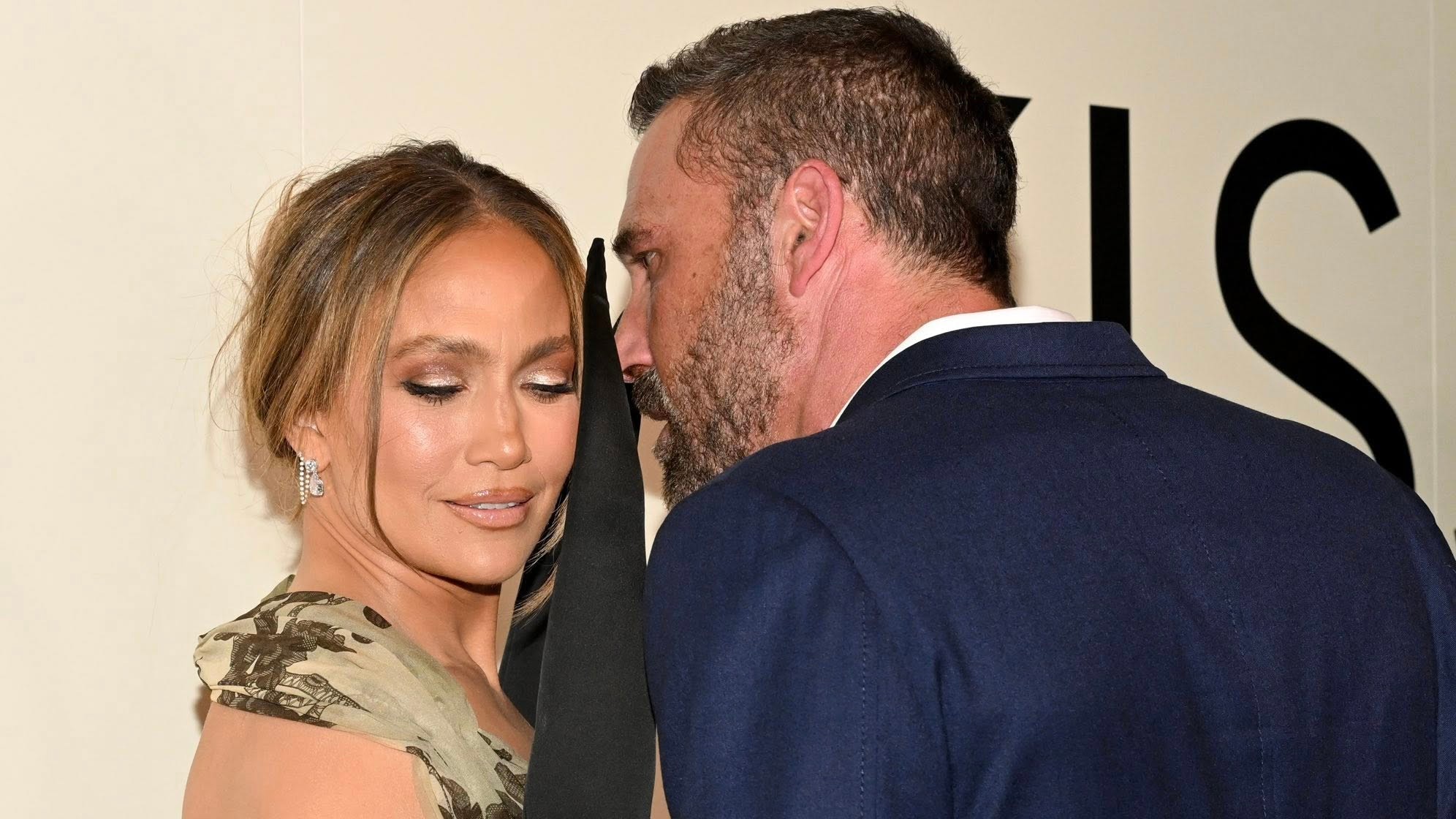 Jennifer Lopez a Ben Affleck spoločne na premiére filmu Kiss of the Spider Woman.