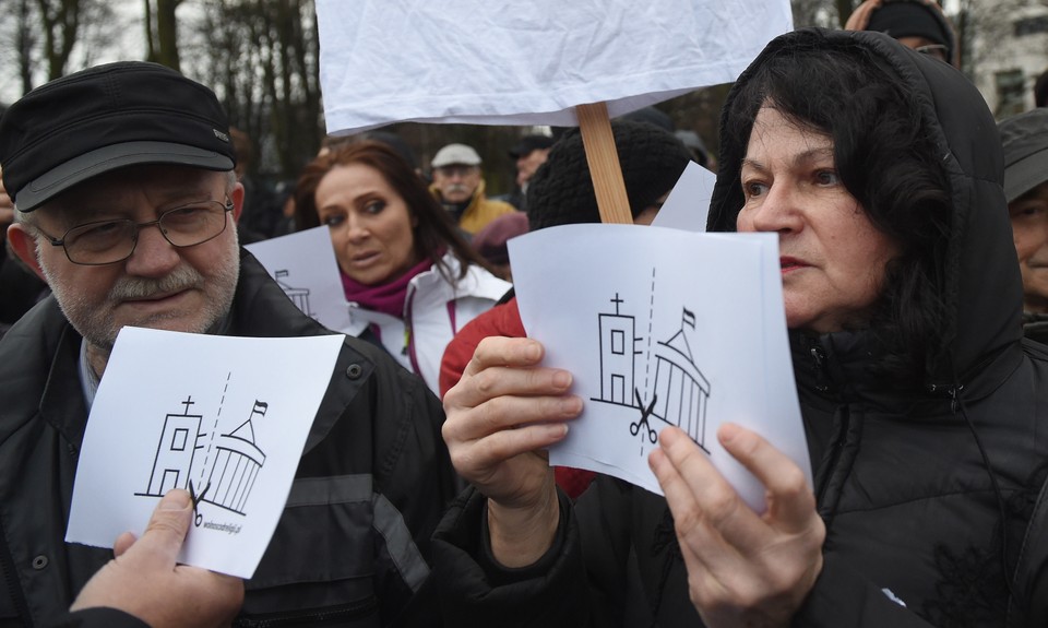 Protest przeciw finansowaniu Świątyni Opatrzności Bożej