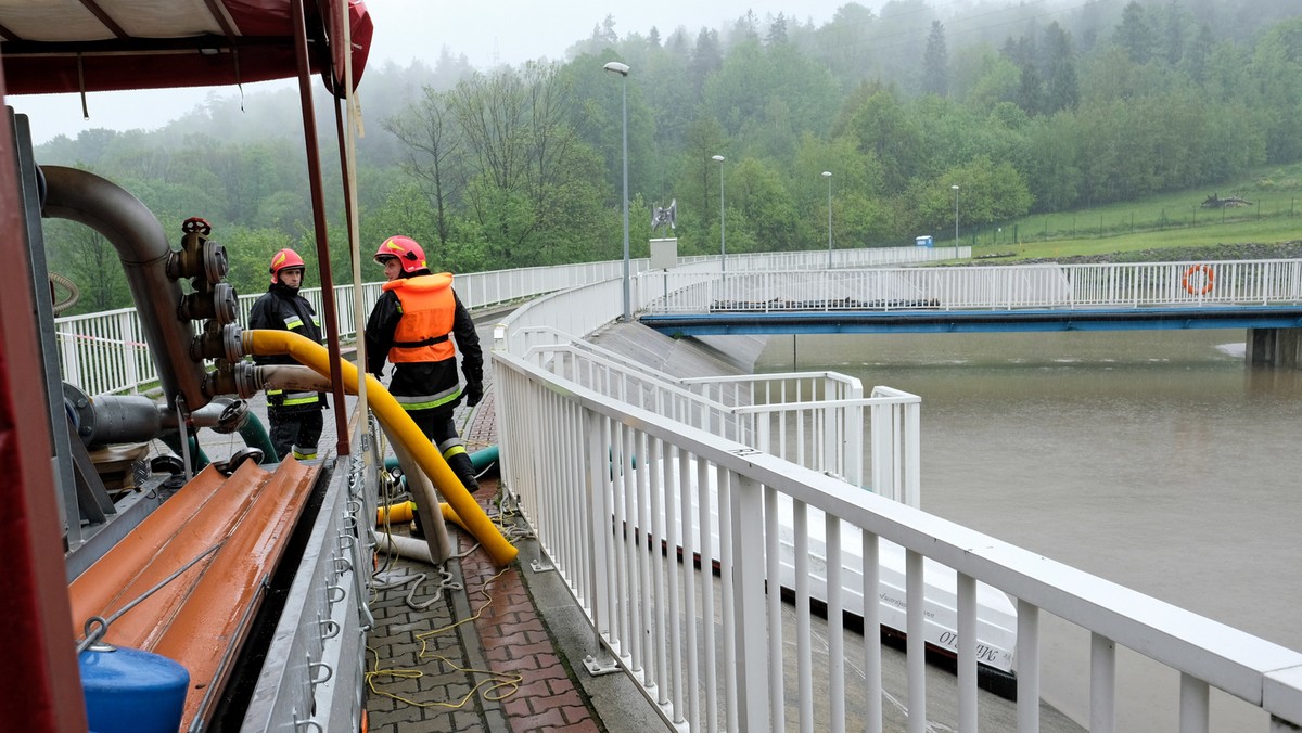 Śląsk: zapora na zbiorniku w Wilkowicach może pęknąć