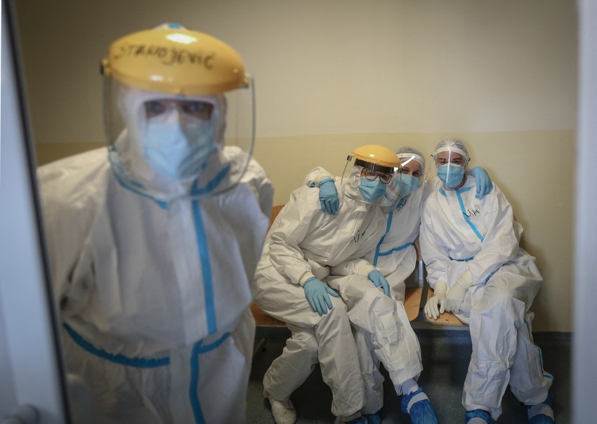 Lekari u crvenoj zoni