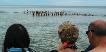 Dramat w Sarbinowie. 45-latek zmarł na plaży na oczach syna