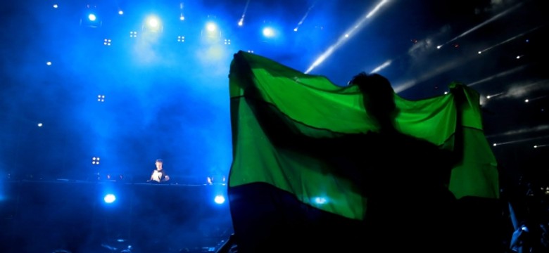 Tak Armin Van Buuren grał swój pierwszy koncert w Birmie [GALERIA]