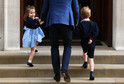 Książę William, księżniczka Charlotte i książę George powitali royal baby