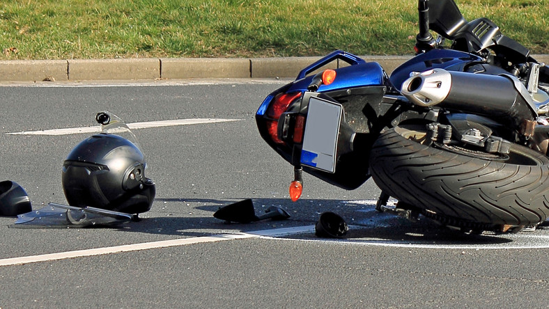 Lubuskie: śmiertelny wypadek motocyklisty na drodze wojewódzkiej nr 132