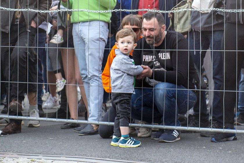 Igorek z tatą podczas protestu na przejściu granicznym pomiędzy Zgorzelcem a Goerlitz 