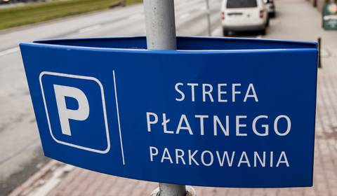 W Warszawie kierowcy więcej zapłacą za postój w strefie płatnego parkowania