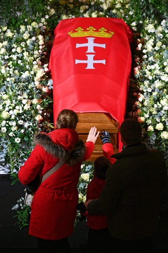 Gdańszczanie żegnają swojego prezydenta