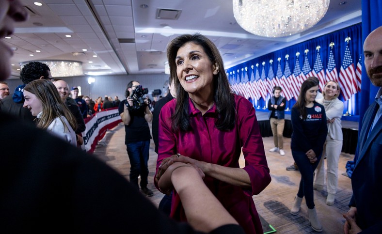 Nikki Haley na spotkaniu z wyborcami w Iowa w prawyborczy wieczór.